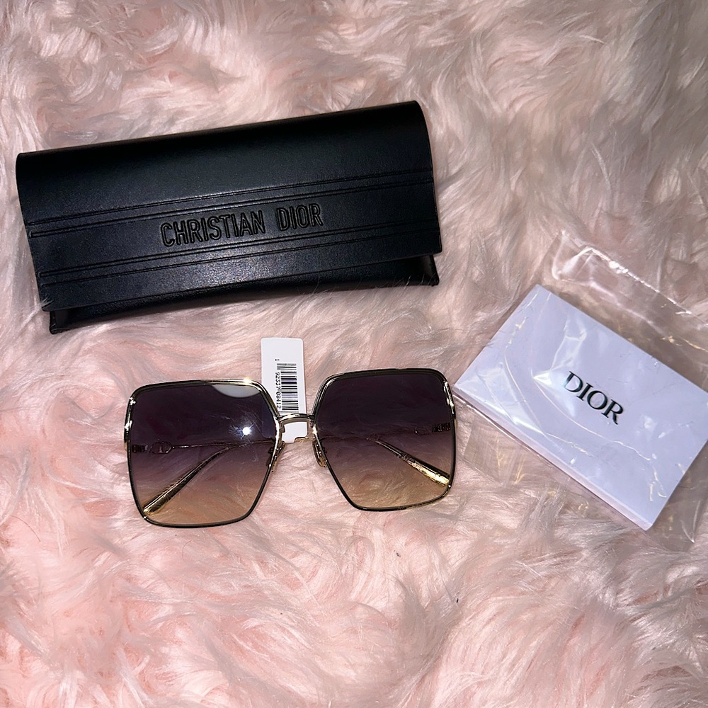 ❌SOLD❌ Dior EverDior 60MM Square Sunglasses